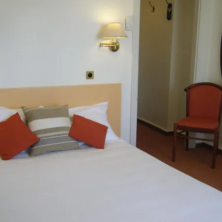 Astoria Hotel 3*