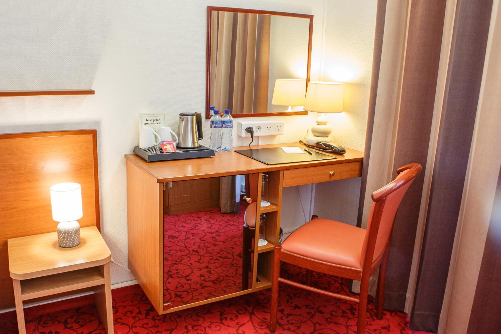 Astoria 3*