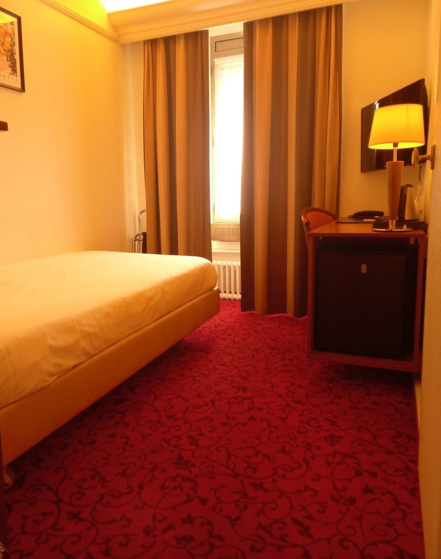 Astoria 3* Geneva