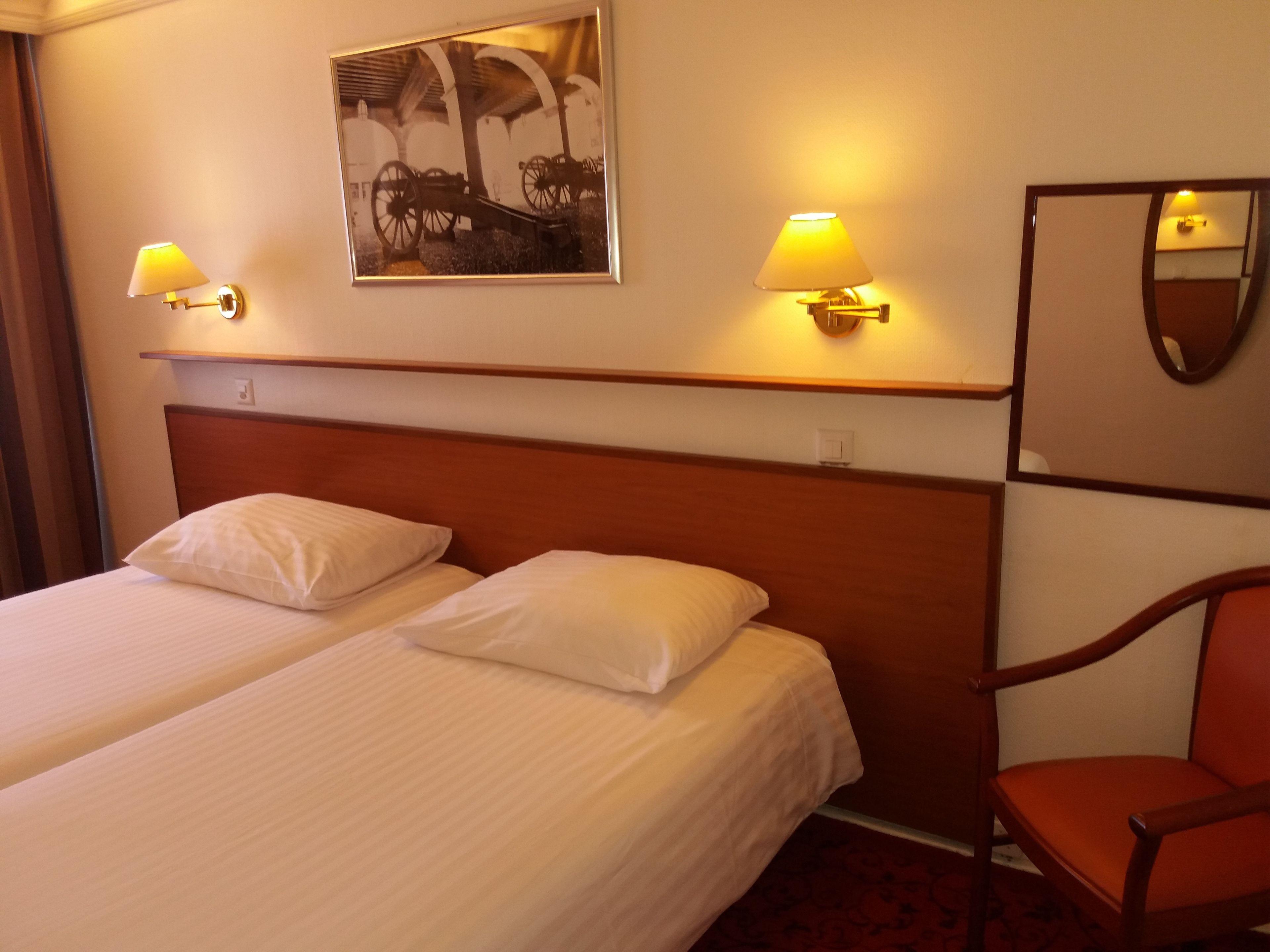 Astoria 3*