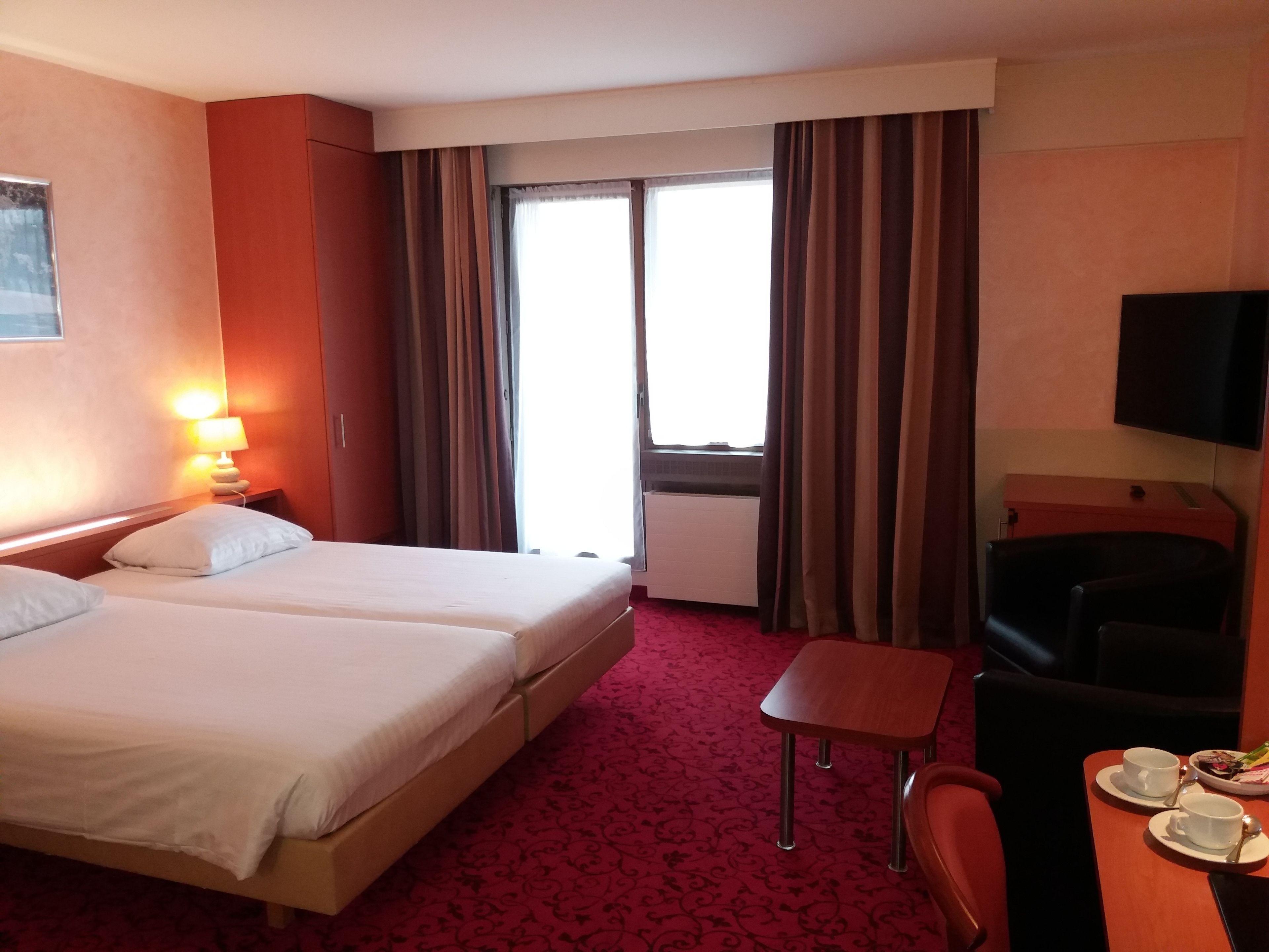 Astoria 3*