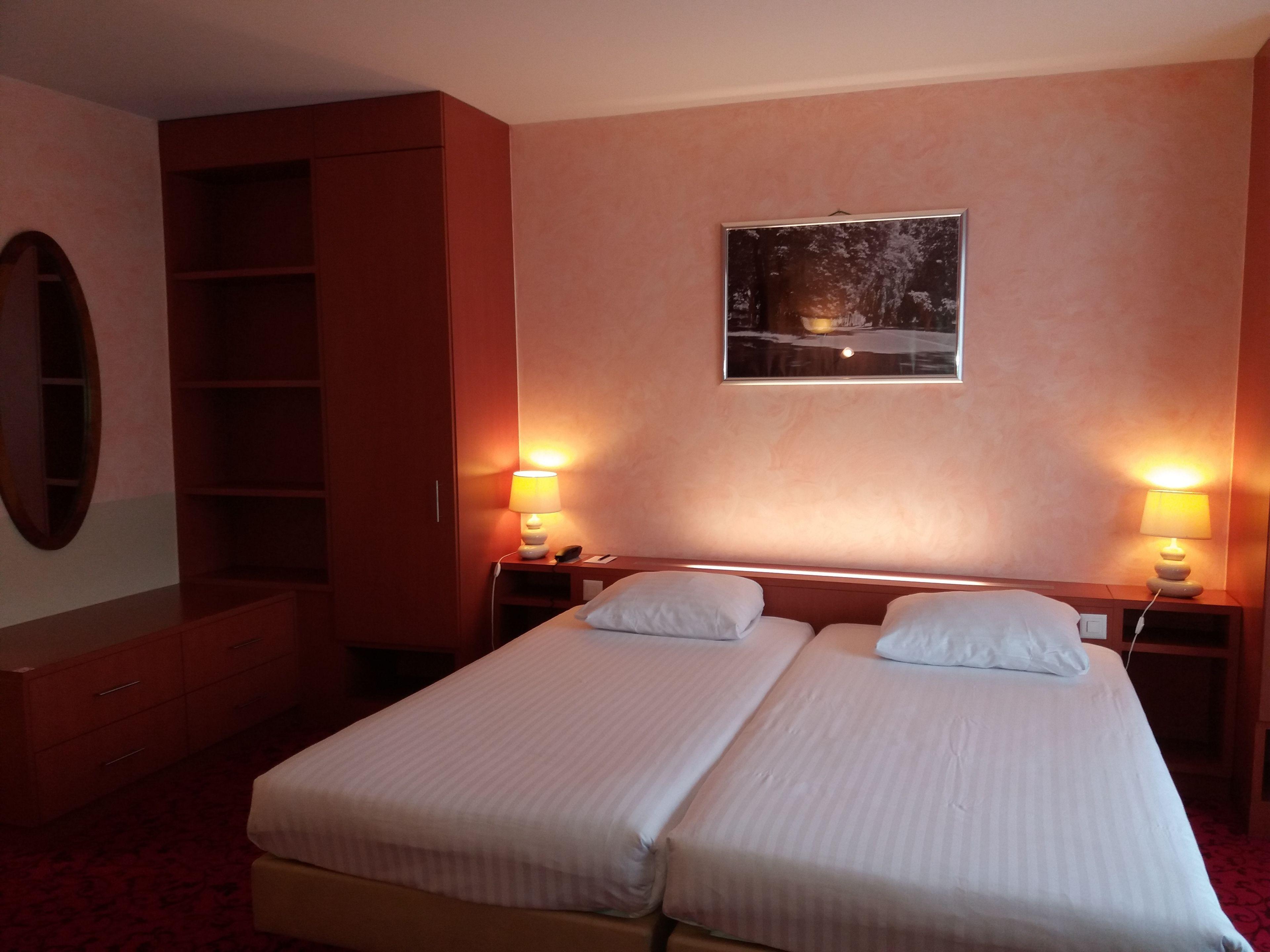 Astoria 3*